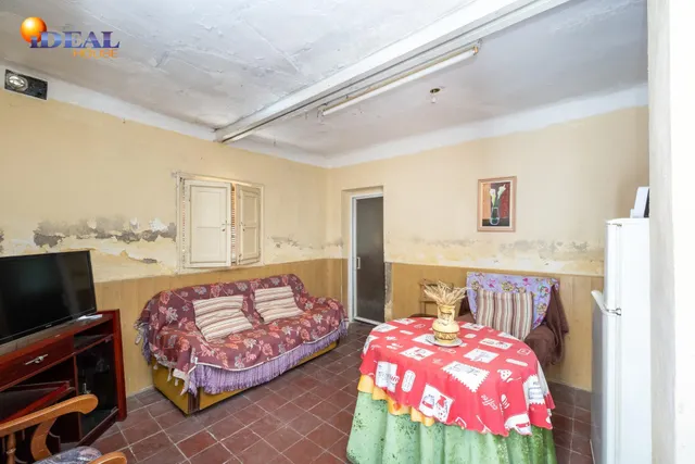 Atención promotores. Casa para derribar y hacer bloque de hasta 720 m2 de obra en Maracena centro — 3