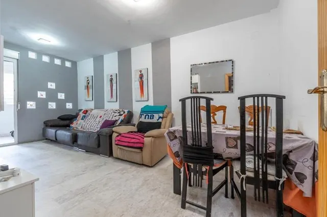 Piso en venta en Calle Santa Lucía — 15