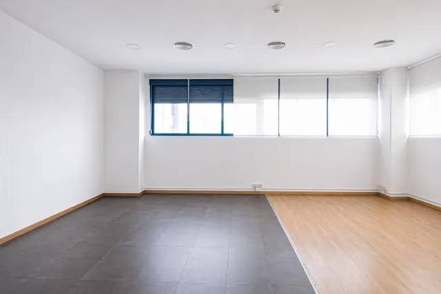 Oficina en venta en Avenida de la Albufera 323, Madrid — 7