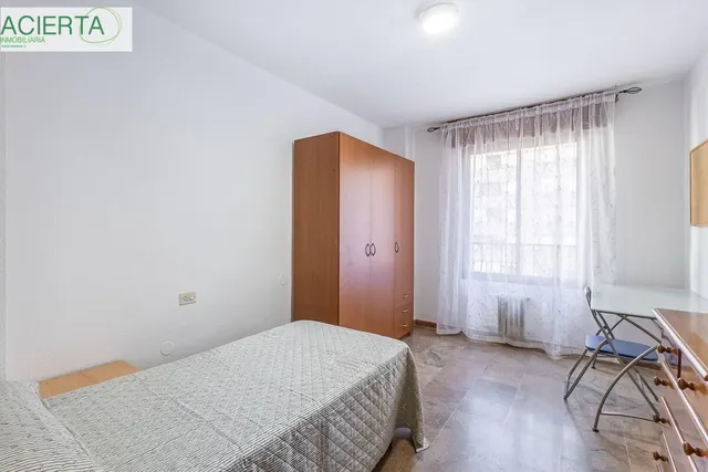 PISO EN SÓCRATES - GRANADA — 13
