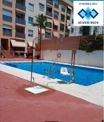 SE ALQUILA habitación EN CAMINO BAJO DE HUETOR - foto 5