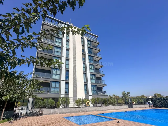 Preciosa vivienda con piscina, garaje y trastero en urbanización para disfrutar todo el año en Castellón — 2