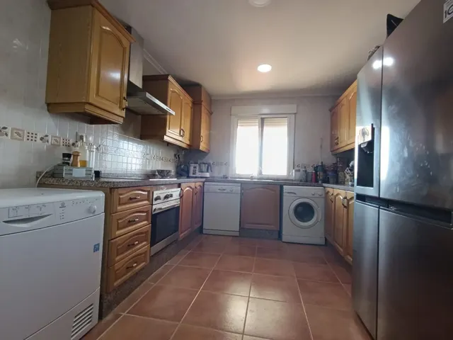 Se vende chalet /monovar / listo para vivir / arboles frutales — 11