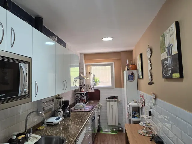 Piso reformado , 3 habitaciones zona de Barrio de Ventas — 8