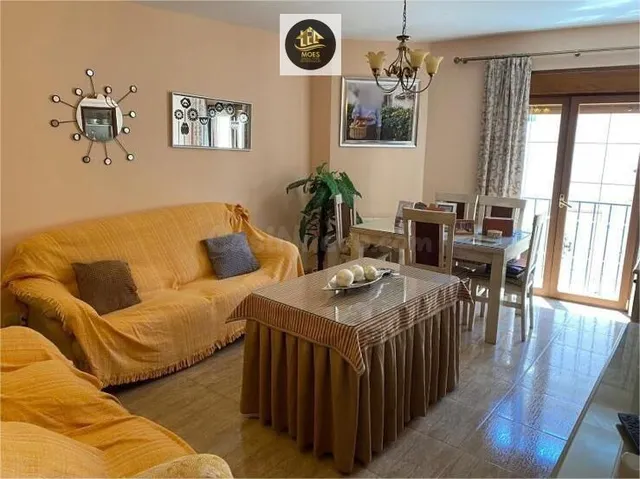 PISO EN LOS VILLARES