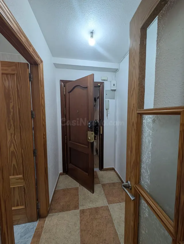 Se vende piso en la Glorieta Amor de Dios - foto 2