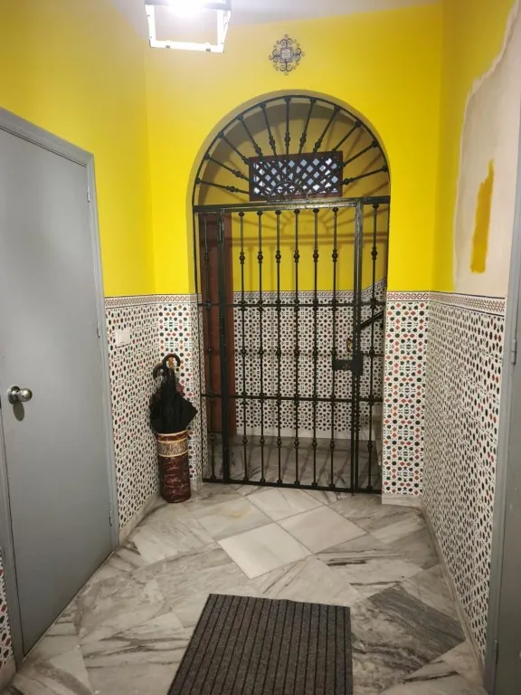 Estupendo piso en alquiler en El Arenal Sevillano con patio y garaje!! — 16