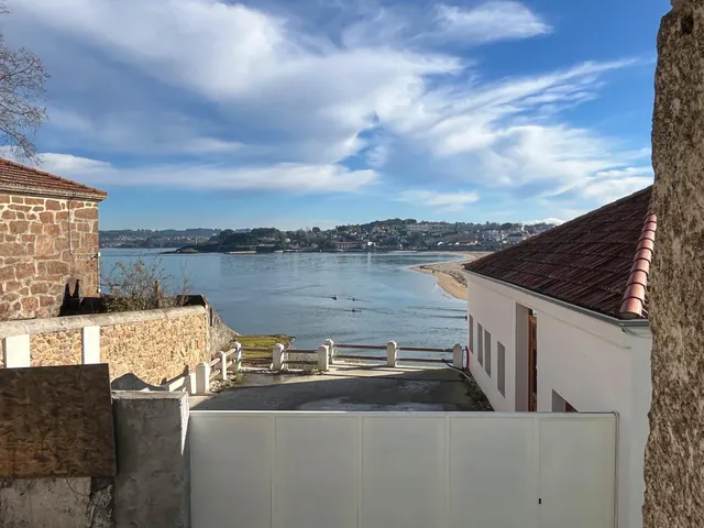 Casa para rehabilitar, con vistas al mar, en As Xubias - foto 5