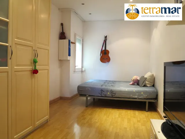 PISO EN VENTA AVDA. CORNELLÁ - ESPACIO Y COMODIDAD A TU ALCANCE — 21