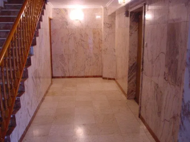 ENTREPLANTA EN VENTA — 17