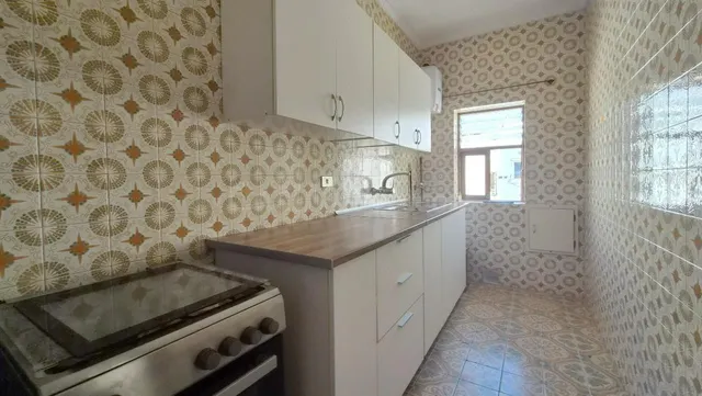 ¡Oportunidad en Schamann! Piso con gran potencial para refor - foto 4