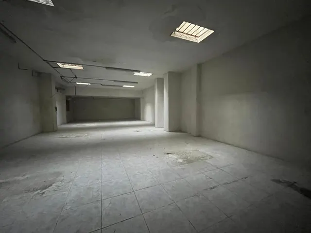 Local en Igualada  de 350m2 per 150.000 Euros. — 4