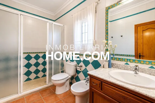 Villa independiente en una sola planta con piscina privada, jardín y licencia turística en Alhaurín de la Torre — 27