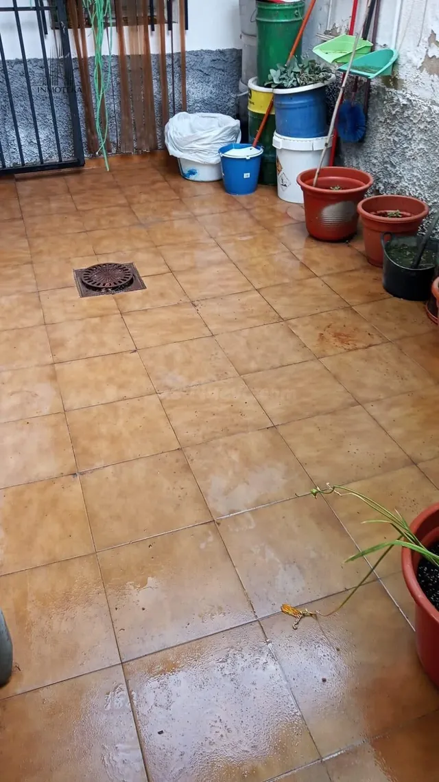 REF: C130 GRUPO INMOTEKA INMOBILIARIA VENDE CASA CON PATIO E