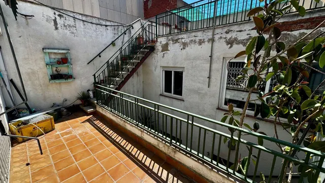 Casa unifamiliar amb ascensor davant del parc de vallparadís — 10