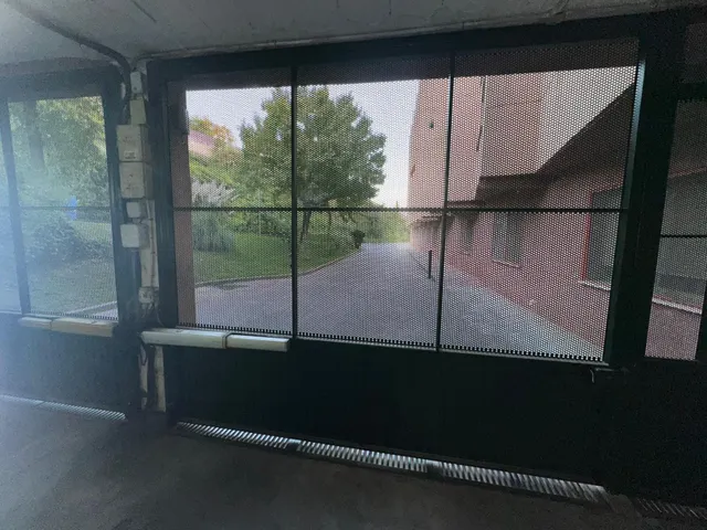 PLAZA DE GARAJE EN ALQUILER — 2