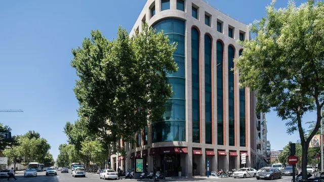Oficina en alquiler en Paseo de la castellana — 8