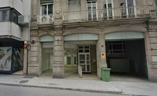Magnífico Local Comercial en Rúa Progreso (Ourense) — 20