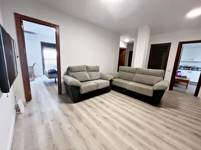 ALQUILER DE habitación JUNTO PARQUE CENTRAL VALENCIA (ZONA RUZAFA) — 2
