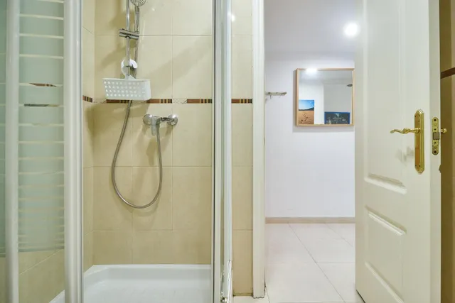 Piso de 1 dormitorio  1 Baño -  A metros del Puerto deportivo de   Fuengirola — 21