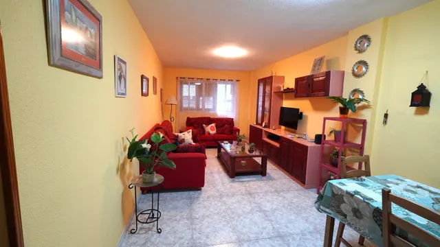 Piso de 3 dormitorios en arenales – calle obispo vela, Las Palmas de Gran Canaria — 3