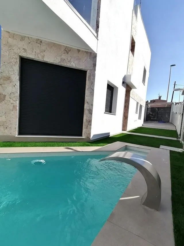 VILLA A ORILLAS DE LA PLAYA DE LA MATA – TORREVIEJA! — 14