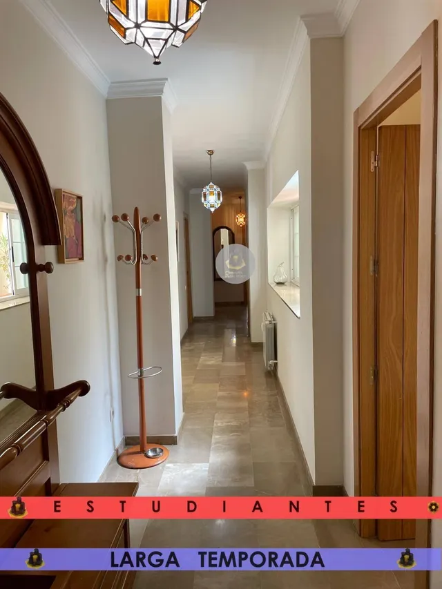 EST/ LT / Piso de CUATRO dormitorios en Centro-Sagrario Recogidas — 7