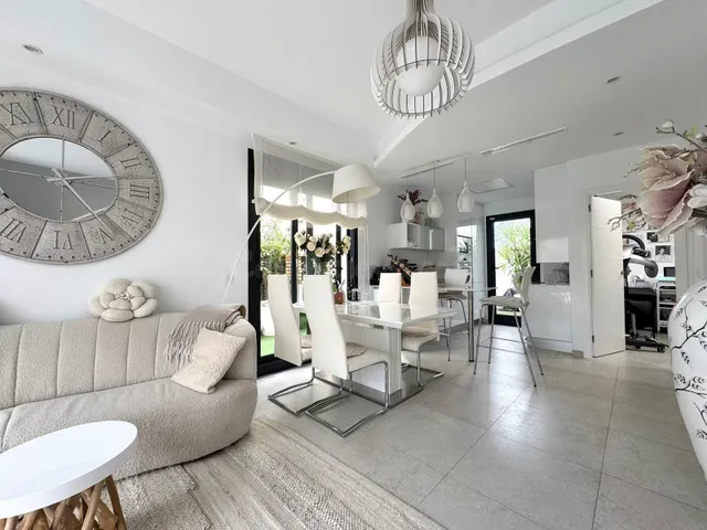 Chalet moderno con 3 dormitorios 110m2, año de construcción  - foto 5