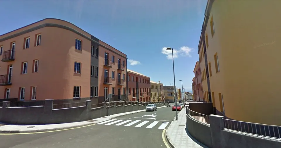 San Isidro. Piso .3 habitaciones ,2 baños,  con garaje mucha accesibilidad