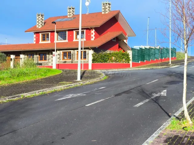 Magnífico terreno urbanizable de 877 metros en Miño, A Coruñ - foto 3