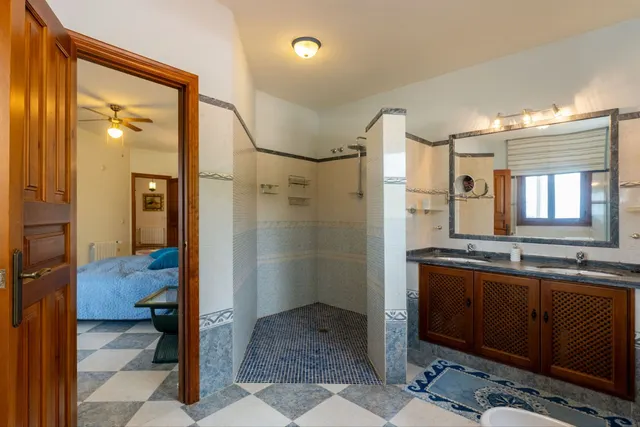 Finca rústica 4 habitaciones 331m² en venta - South of spain — 25
