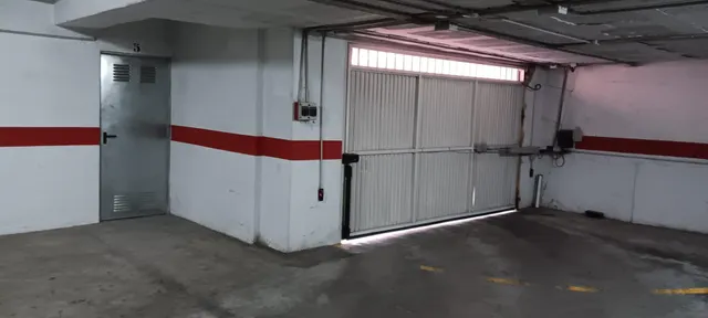 SE ALQUILA PLAZA DE APARCAMIENTO EN TORREMOLINOS, ZONA BARBARELA. — 8