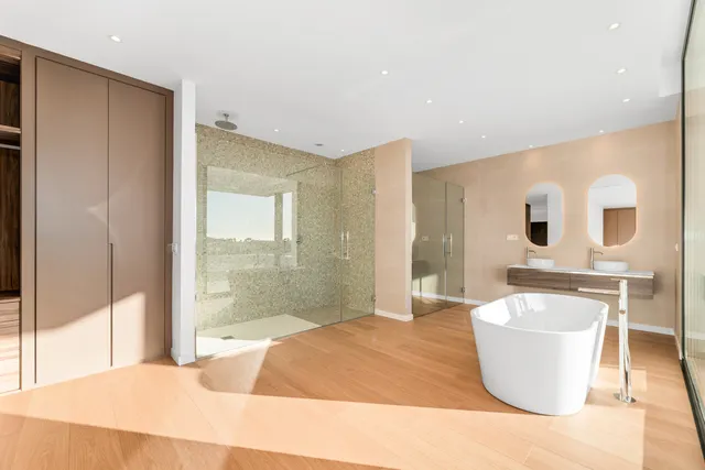 Chalet 6 habitaciones 1038m² en venta - Centro — 6
