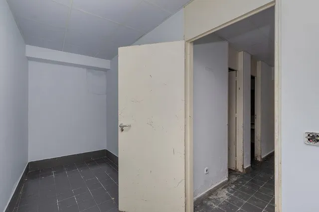 Local comercial 49m² en venta - Extremadura — 16