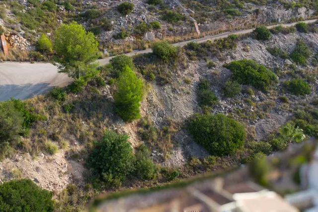 Terreno edificable en Jalón con vistas al valle y servicios cercanos — 12