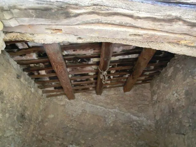 Finca de aprox 67 hectàreas. Con dos casas principales para reformar — 25