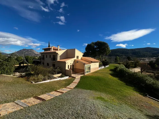 Finca rústica en Penáguila, Alicante. — 11
