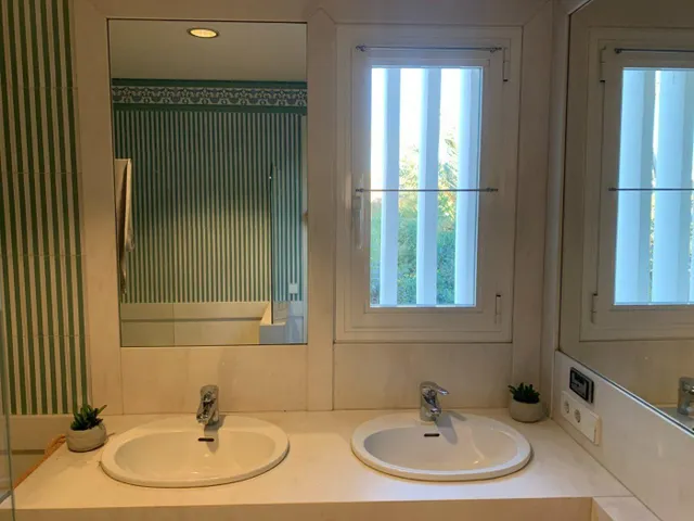 Chalet en Alquiler en Elche, zona Alzabares. — 28