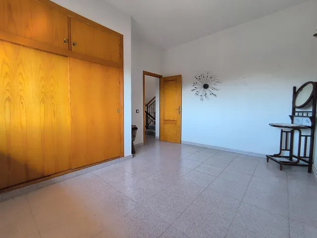 Casa independiente con parcela, 5 dormitorios y garaje en Alquerías (Murcia) — 34