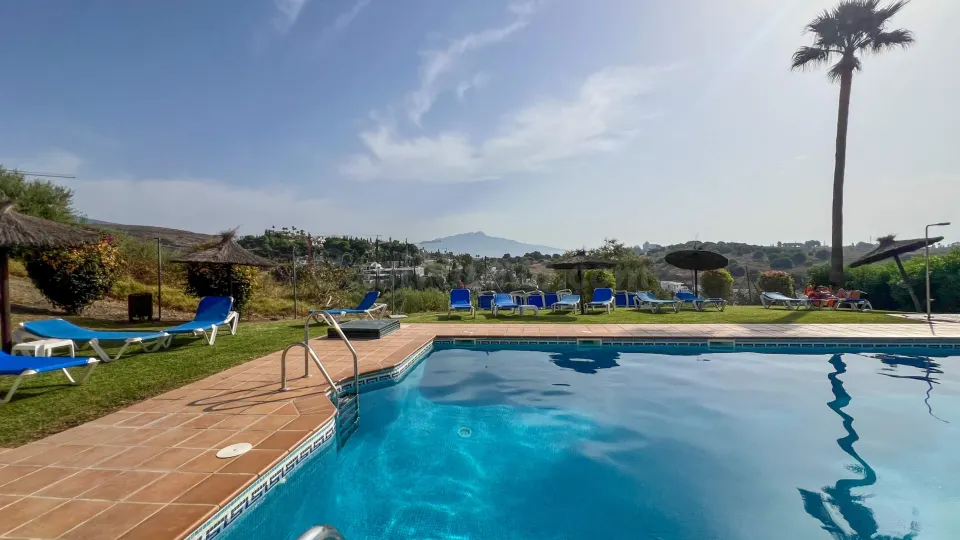 Ático dúplex de 3 dormitorios en Bel Air, Estepona