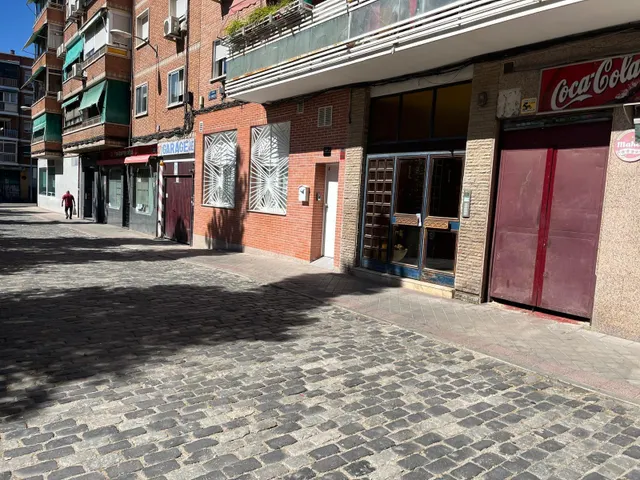 Local - entre los barrios de Pueblo Nuevo y Quintana — 10