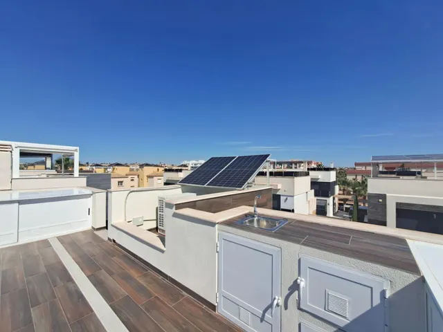 Villa con tres dormitorios en la zona de Lomas de Cabo Roig — 29