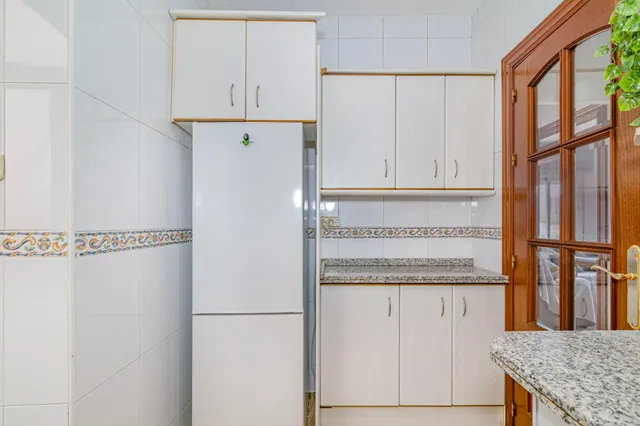 OPORTUNIDAD EN VENTA DE PISO DE 4 DORMITORIOS TOTALMENTE EXTERIORES EN EL ZAIDIN ENFRENTE DEL PTS TOTALMENTE REFORMADO Y EQUIPADO IDEAL PARA INVERSION — 26