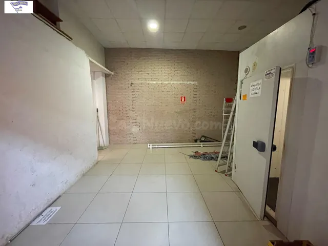 Local comercial 90m² en alquiler - Ensanche-Circunvalacion — 4