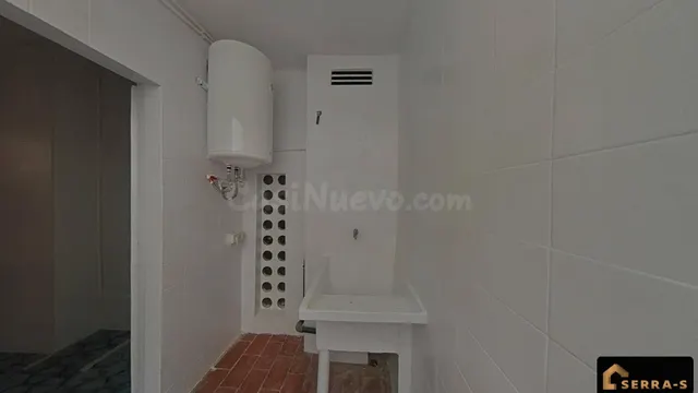 ¡IDEAL INVERSORES! Piso con alta rentabilidad garantizada en - foto 5