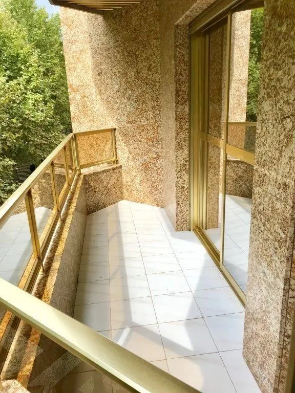 VIVIENDA EN ALQUILER SITUADA EN EL CENTRO DE LA CIUDAD — 7