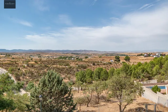 🏡 Tu refugio en la Urbanización Cortijo de la Luz — 40