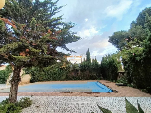 Chalet con piscina en Jubalcoi, Elche — 2