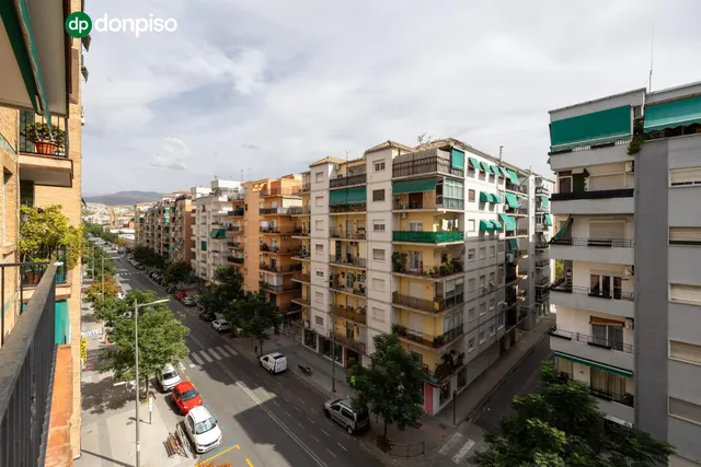 ✨ Piso de 3 dormitorios con terraza en el Zaidín – Espacio, comodidad y agradables vistas — 16