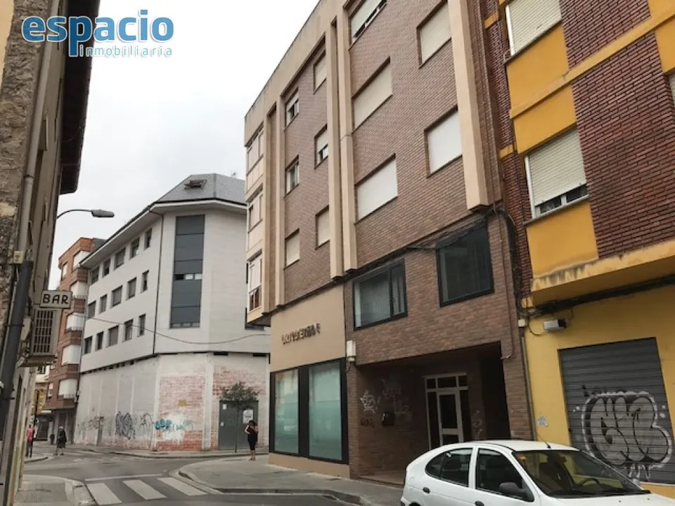 GARAJE EN ALQUILER ZONA CENTRO